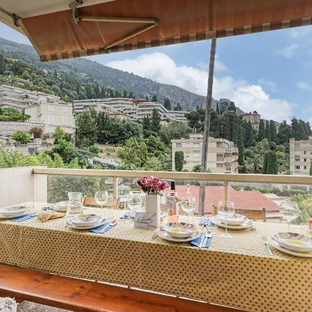 Les Cypres Garavan *