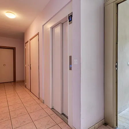 Les Cypres Garavan * מנטון