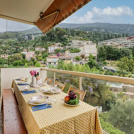 Les Cypres Garavan * מנטון