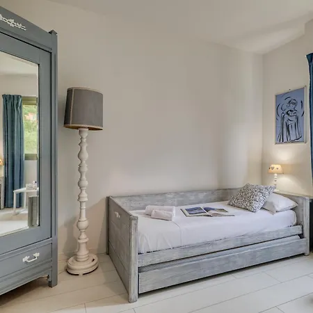 Apartmán Les Cypres Garavan