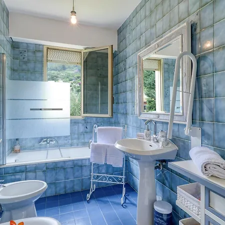 Les Cypres Garavan *