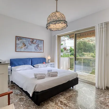 Les Cypres Garavan Apartmán